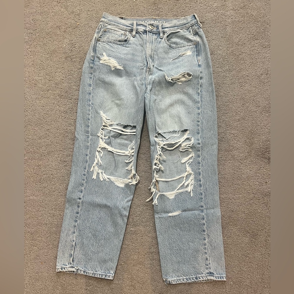 American Eagle Distressed Jeans